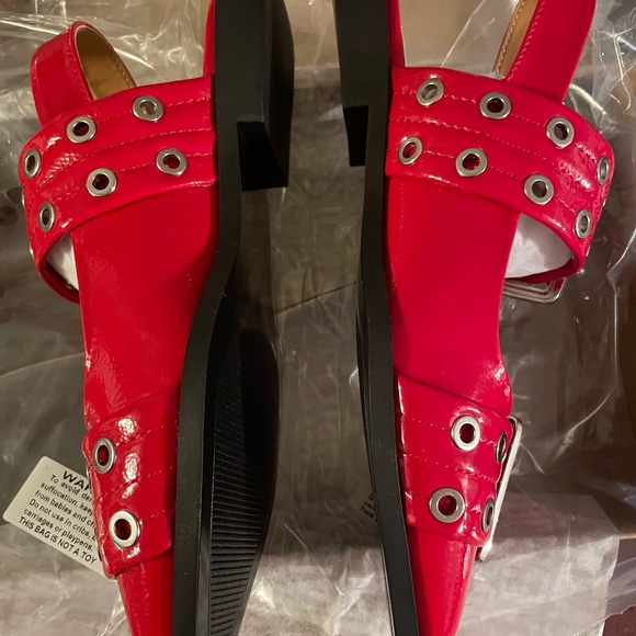 Steve Madden red dress shoes. Brand new. 5.5 - Picture 2 of 6